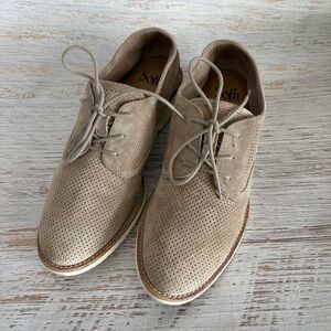 Sofft Women’s Simons Tan Suede Perforated Lace-Up Oxfords